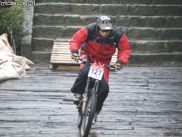 2011/01/08 Specialized 黃金小鎮精英下坡賽 照片