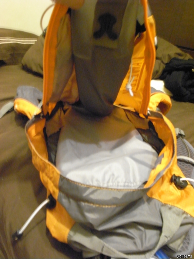 CamelBak Octane 18X 2010 +水壺~(圖多)