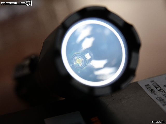 Fenix TK15開箱 同場加映Truvii手電筒光罩