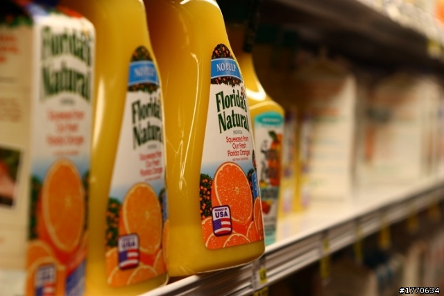 canon 24-70mm f2.8 L 請麻煩大家再幫我看看這顆鏡頭有無移焦?  ( 補正- 已用腳架和快門線) 外加試鏡圖