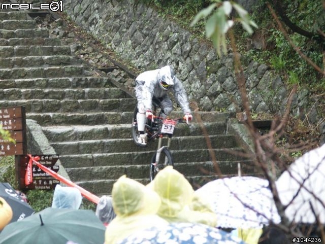 2011/01/08 Specialized 黃金小鎮精英下坡賽 照片
