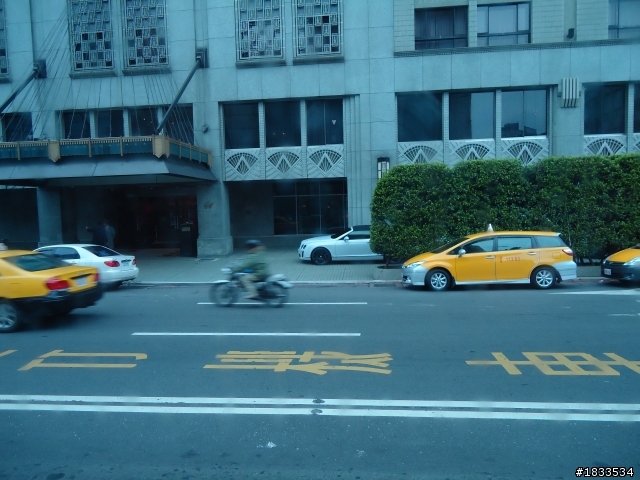 白bentley雙門敞篷and四門轎車