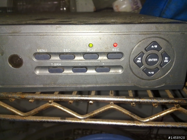 CAMVID 4路數位  AW-HS-4060監視器 求助如何切換模式