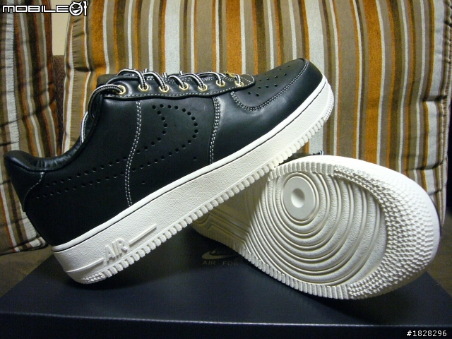 (開箱文)NIKE Air Force 1(有金牌的喔)