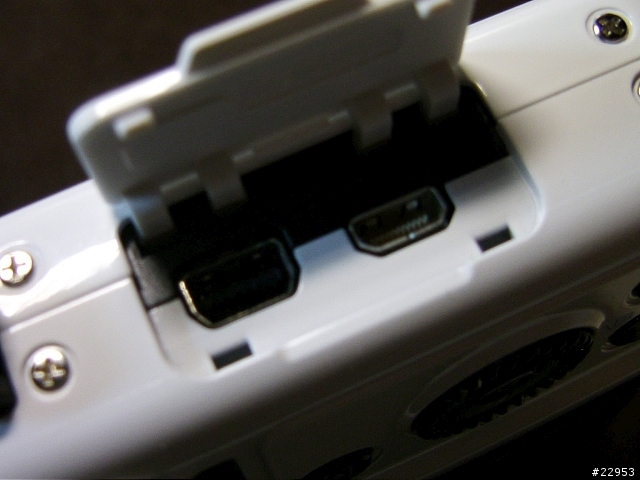 [開箱] Olympus XZ-1 機身細節+背帶綁法(2/1更新)