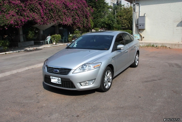 [不專業開箱文] 銀莽 Mondeo 2.0 TDCI 亂亂拍.....  (2012/05/02 柴莽登出 )