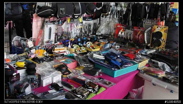三重區 重新橋下跳蚤市場試看照片