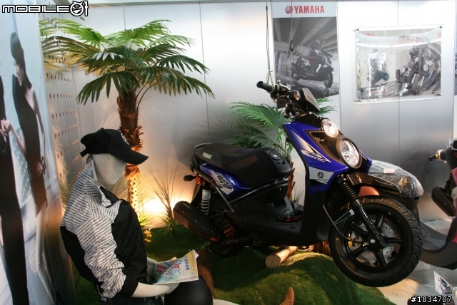 人生第一台機車~RSZERO 興奮開箱囉!!