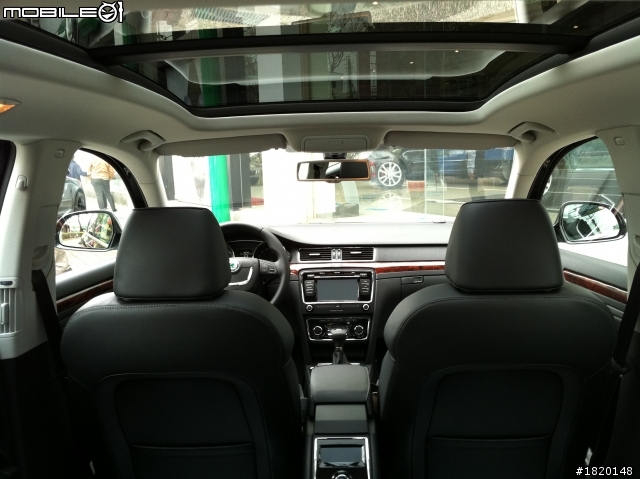Skoda Superb Combi 2.0TDI全景天窗~開箱+對SKODA的心得...