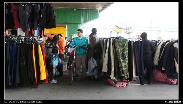 三重區 重新橋下跳蚤市場試看照片