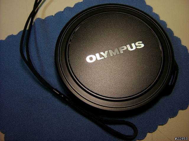 [開箱] Olympus XZ-1 機身細節+背帶綁法(2/1更新)