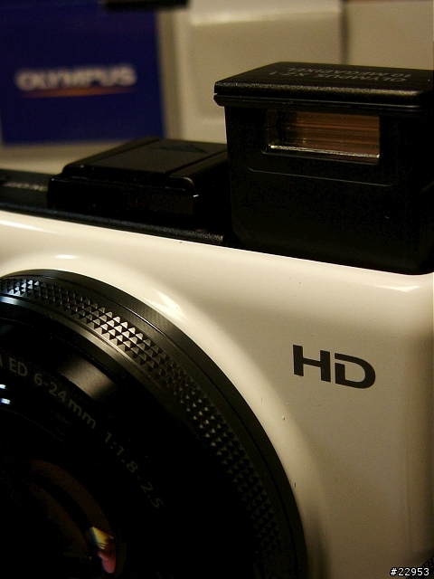 [開箱] Olympus XZ-1 機身細節+背帶綁法(2/1更新)