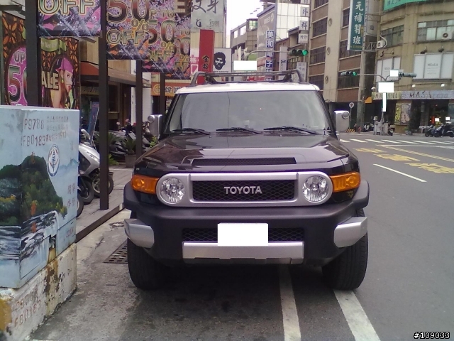 長的很像卡通臉的TOYOTA