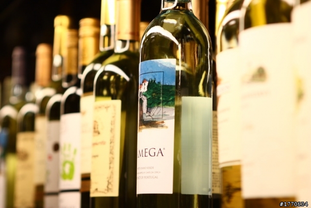 canon 24-70mm f2.8 L 請麻煩大家再幫我看看這顆鏡頭有無移焦?  ( 補正- 已用腳架和快門線) 外加試鏡圖