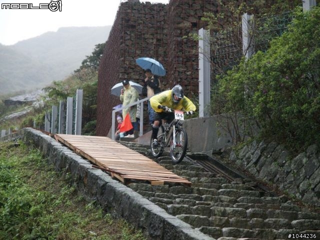 2011/01/08 Specialized 黃金小鎮精英下坡賽 照片