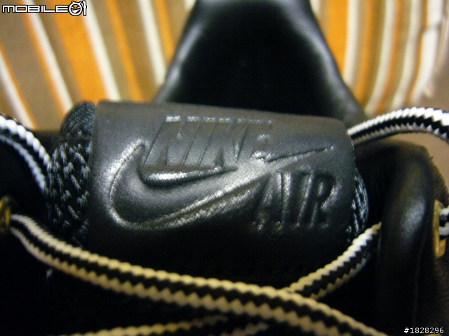 (開箱文)NIKE Air Force 1(有金牌的喔)