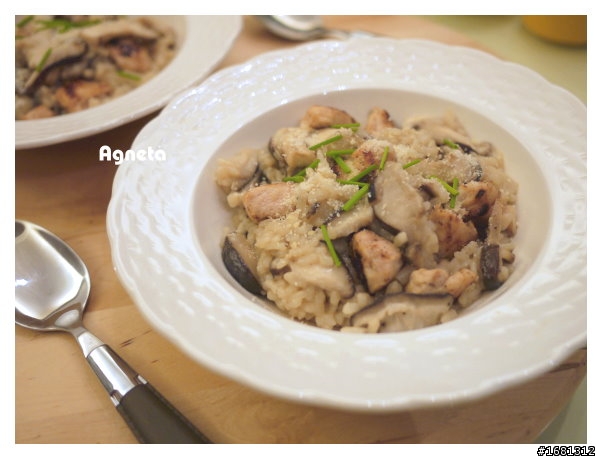 [自己做] 雞肉鮮菇義大利燉飯risotto