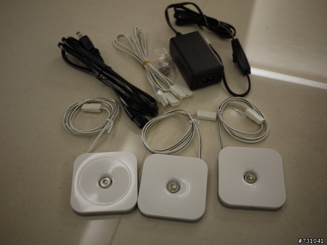 [LED燈DIY安裝開箱] 手癢  自己DIY裝了幾個小燈 還有氣氛檯燈 HOLA買的LUMEOS LED燈
