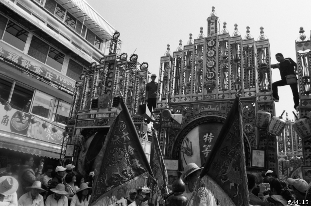 [分享]初六三峽祖師廟神豬~黑白底片