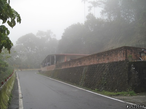 輕騎逍遙山嵐飄邈間 ~ 澐水、中崙溫泉