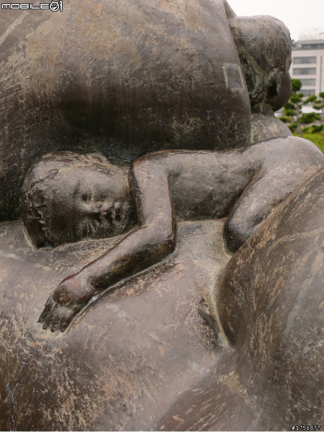 【小品】台中市區''豐樂雕塑公園''任意跑