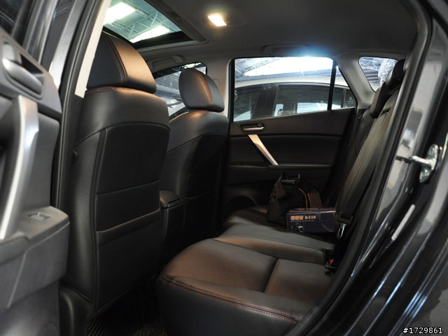 [開箱]Mazda3 2.5 5d 深灰~終於領回來了~Q.Q~