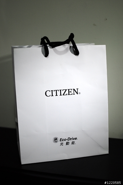 [小小開箱]情人節禮物之CITIZEN WICCA 女錶