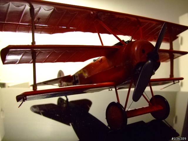 [作品]Fokker DR.I 紅男爵 Revell 1/28 一戰三翼戰鬥機