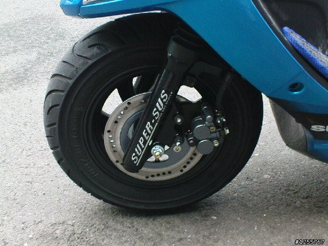 [開箱]終於等到我的大鯊魚..........GSR125開箱!!!!
