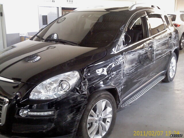 Luxgen 實車擦撞
