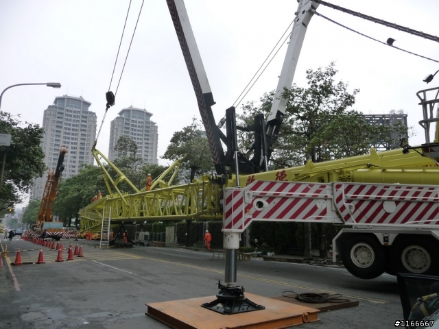 LIEBHERR-1200T吊車上工了 "2/16日新增巨怪躺下照片(拆除)"