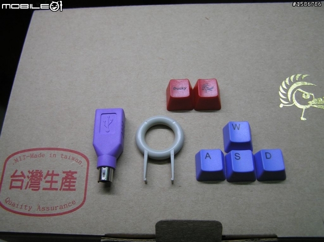 DUCKY DK9008 SNOW版 同場 附送白同刻一組 中文茶軸 開箱