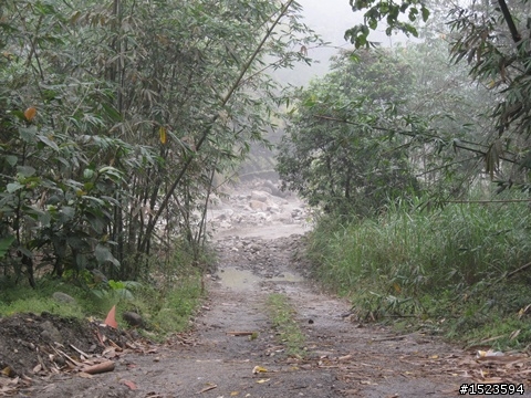 輕騎逍遙山嵐飄邈間 ~ 澐水、中崙溫泉
