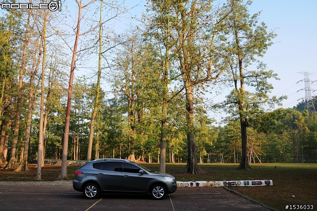 過新年買福袋抽中Luxgen SUV、BMW123d，祝大家一樣好手氣。
