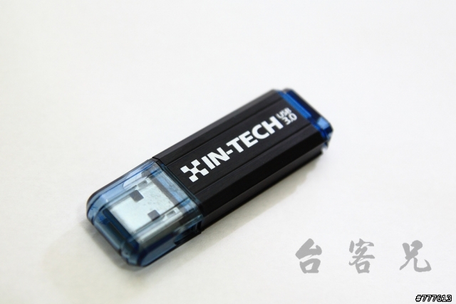 入門級USB3.0隨身碟PK高貴的USB2.0隨身碟
