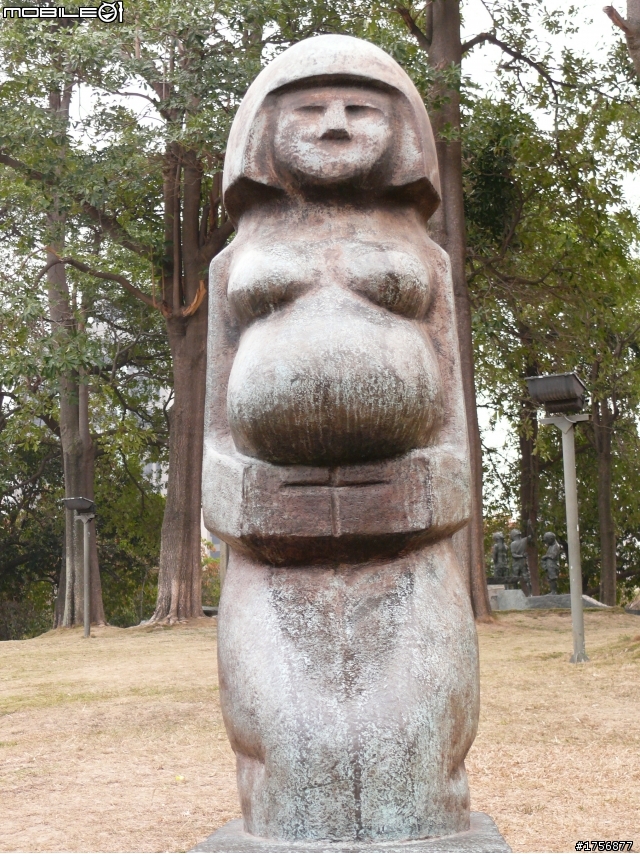 【小品】台中市區''豐樂雕塑公園''任意跑