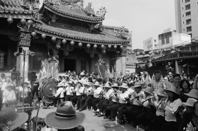 [分享]初六三峽祖師廟神豬~黑白底片