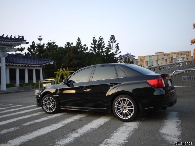 黑色 2011 STI Sedan 簡易開箱