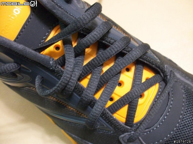 一雙可以極速奔馳的翅膀!!Reebok zigtech 開箱分享~