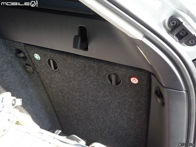 2011.1.17牽新車skoda octavia combi 1.8tsi 補開箱（圖多傷眼請包含）