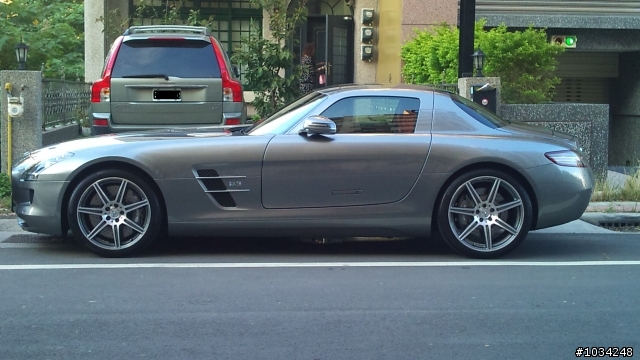去年我在竹北遇到的SLS AMG