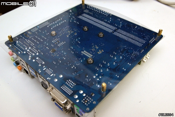 Free手工DIY加料！技嘉E350N-USB3超低耗電NAS土炮機