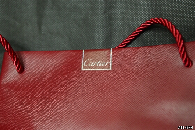 民國100年1月1日的台北101之願 -- Cartier "Trinity" 對戒