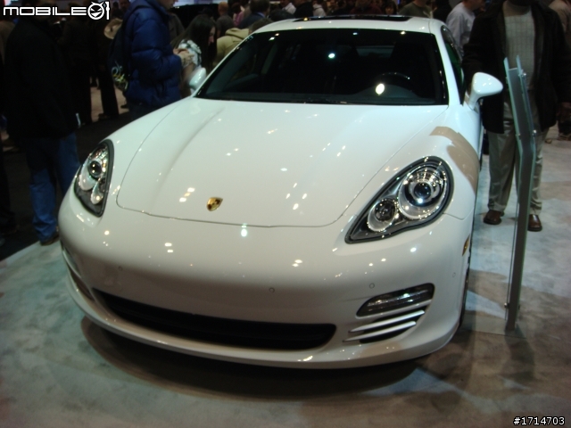 [車展]2011 芝加哥車展 Live 圖(超)多請耐心等待~