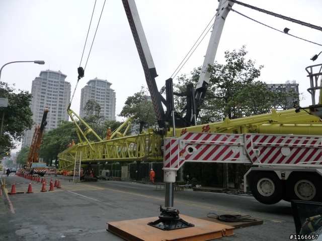 LIEBHERR-1200T吊車上工了 "2/16日新增巨怪躺下照片(拆除)"