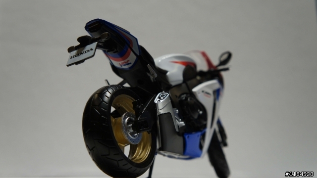 1:12 重機模型 HONDA CBR1000rr(仿賽) and CB1000r(街車)