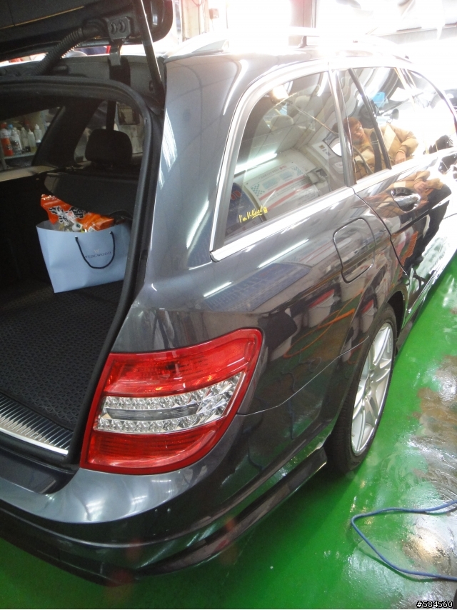 [開箱]M-Benz 2011 C300T AMG(圖超多)
