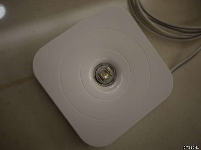 [LED燈DIY安裝開箱] 手癢  自己DIY裝了幾個小燈 還有氣氛檯燈 HOLA買的LUMEOS LED燈
