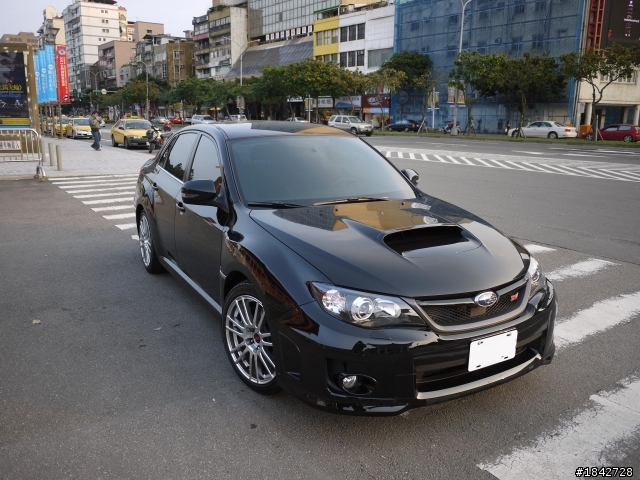 黑色 2011 STI Sedan 簡易開箱