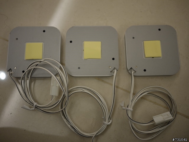 [LED燈DIY安裝開箱] 手癢  自己DIY裝了幾個小燈 還有氣氛檯燈 HOLA買的LUMEOS LED燈